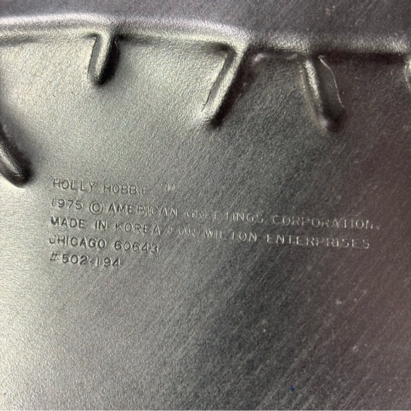 Vintage Aluminum Cake Pan Mold 502-194 Wilton 1975 Holly Hobbie Cottage Prairie - Picture 4 of 8